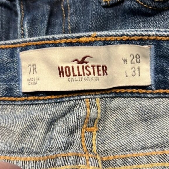 Womens Hollister jeans worn once destroyed and has rhinestones designed under th - Picture 7 of 10